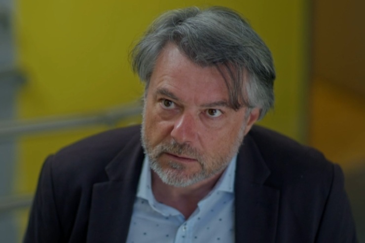 Michele deve fare i conti nuovamente con un problema alla gamba